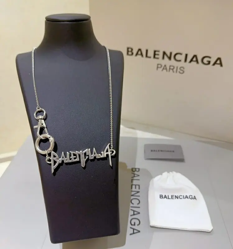 balenciaga collier s_1234b6b3